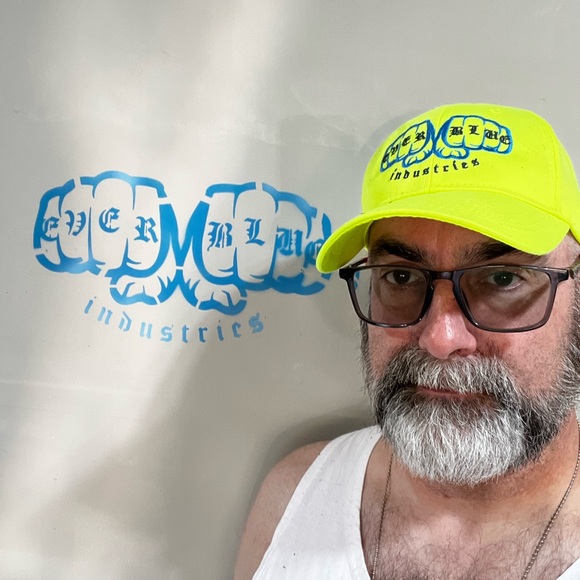 Meet your Posher, Everblue Industries - Picture 3 of 12